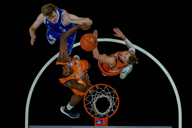 顶尖青年队 顶尖青年队